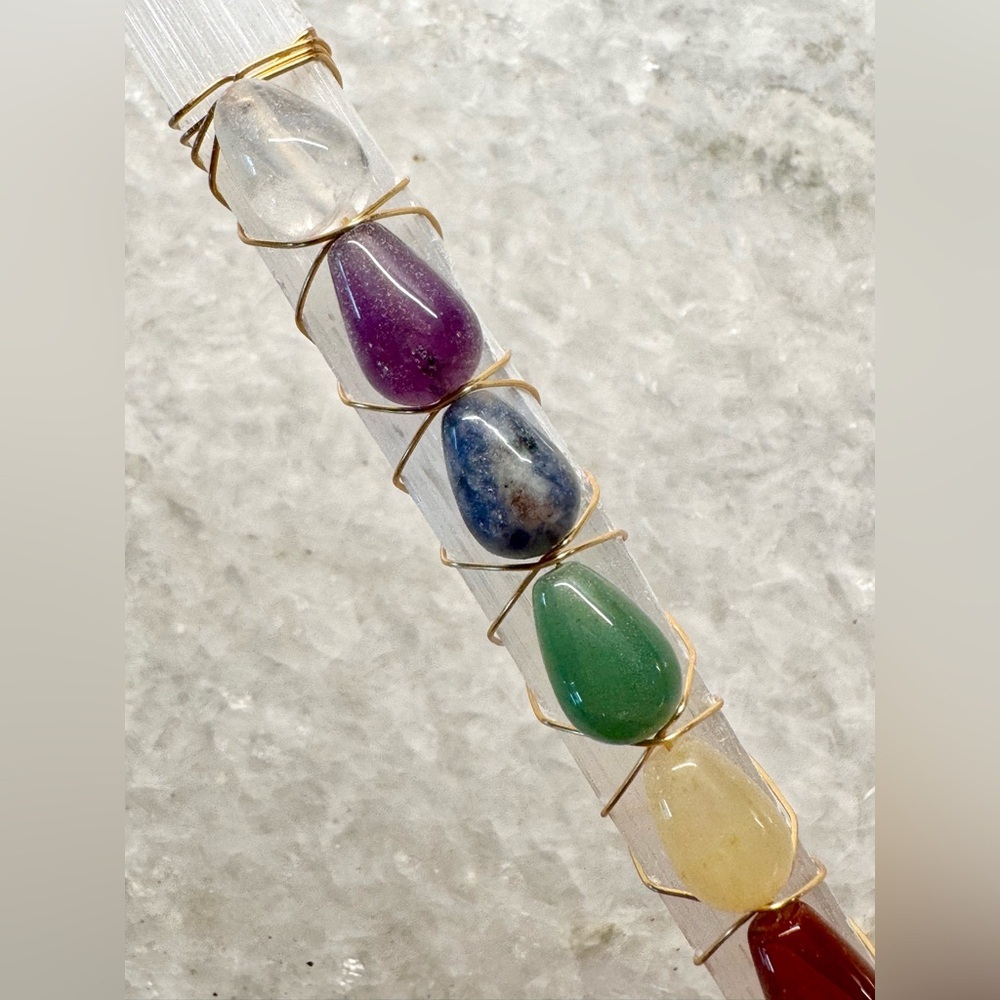 New Natural Shimmer Frosty Selenite Crystal Wand w/ Natural Chakra Gemstones - Picture 7 of 9